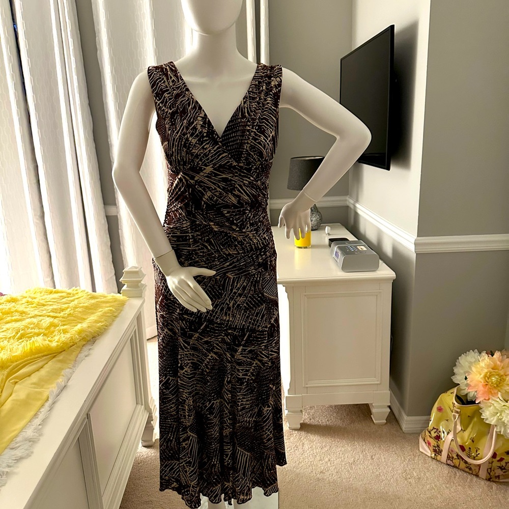KAREN KANE BROWN AND WHITE DRESS SIZE MEDIUM